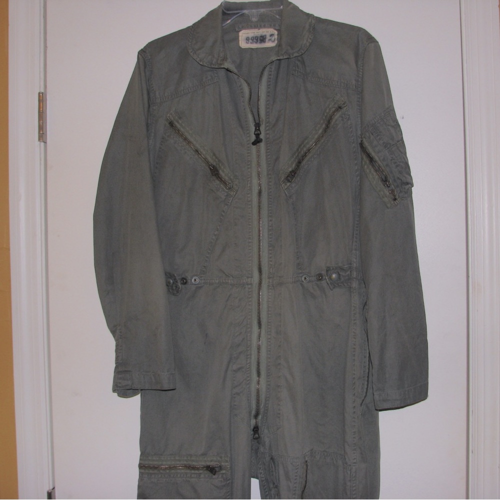 Military Flight Coveralls USAF Sage Green Size Small  Reg Vietnam Era 68-69